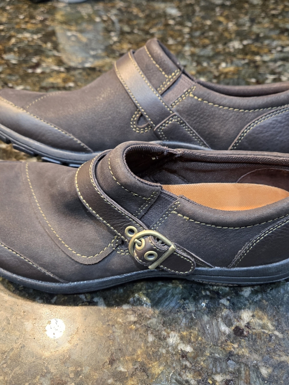 Merrell Women's Dassie Buckle Shoes in Brown Leather Size 8 - Picture 3 of 9